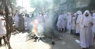 ব্রাহ্মণবাড়িয়ায় স্থাপনা উচ্ছেদ করতে শিক্ষার্থীদের সড়ক অবরোধ-বিক্ষোভ